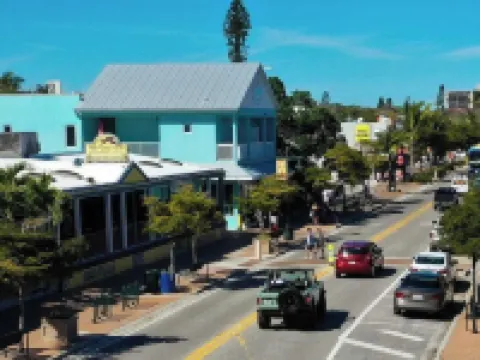 Cozy Coastal Getaway - 2 min Walk to Beach & Village, Shops & Restaurants Hotéis em Siesta Key