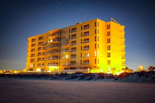 Amazing Beach & Sunset Views, Free Lazy Days Beach Chairs/Umbrella provided