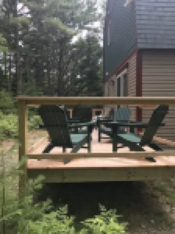 Tall Pines & Lake View. Perfect Location Ctr of Mdi! Close Trails.  Local Owners