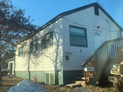 Cozy 1-bedroom house “casita” in beautiful Anchorage-Government Hill  with WiFi Hotel in zona Anchorage Merrill Field