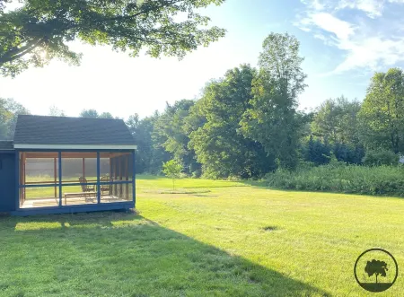 The Blue Elm - A Historic Berkshire Cottage