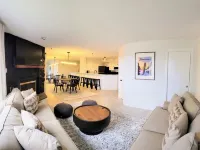 Newly Renovated 2BR - walk to lift;  walk to Stratton Village; easy parking Hotels in Stratton Mountain