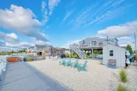 Cozy Bungalow on lagoon-10 min boat ride to the bay!