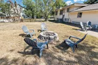 Century Oaks Trio - Easy walk to campus from from your Historic District getaway Hotels near Wolf Pen Creek Park