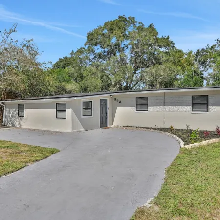 Roomy 5/2 in Orange Park