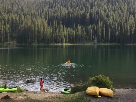 Cozy Mountain Retreat at the entrance of Montana's Ten Lakes Scenic Area