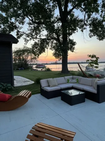 *New Listing* Cozy Lakefront Home - 10 Miles from Culver Academy