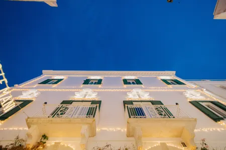 Giovì Relais Отели рядом с достопримечательностью «Centro Storico di Polignano a Mare»