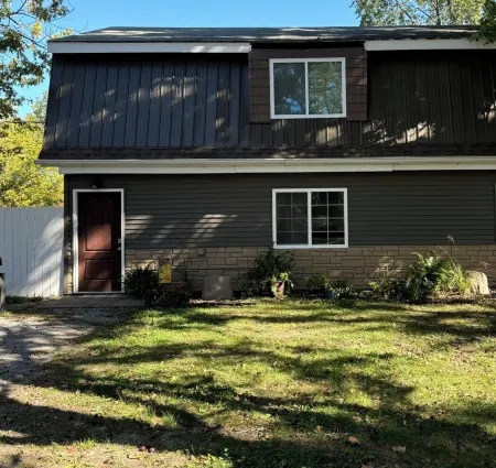 Charming 2-bedroom apartment near Rend Lake