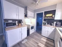 Cozy Beachtown Bungalow perfect for any getaway