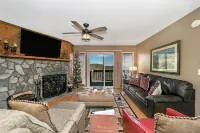 CONDO SITTING RIGHT ON TOP OF A WATERFALL AND MOUNTAIN VIEW!