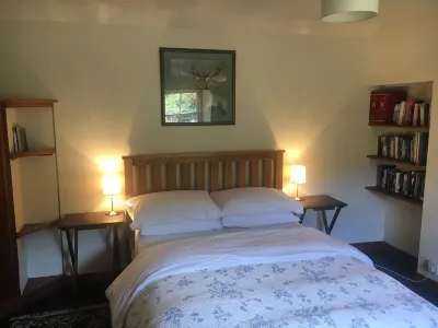 Unique rustic cottage, amazing views of wild places. Family and pet friendly Hotels in der Nähe von Torrisdale Tunnel