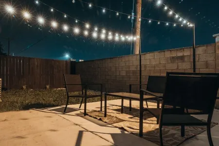 Modern Cottage Style Apt-King Bed near UTRGV & DHR