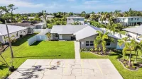Gorgeous relaxing 2BD Near Ft. Myers Beach