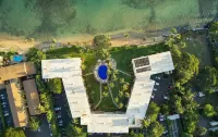 Kanai a Nalu Unit 204 Oceanfront Corner Unit- New Rate for August and September