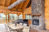 Epic Cabin 5 Miles from Hocking Hills Park.  Hot Tub, Sauna, Arcade and more!