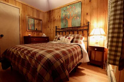 Mount Snow Townhome w/ Heated Pool! - The Rooster