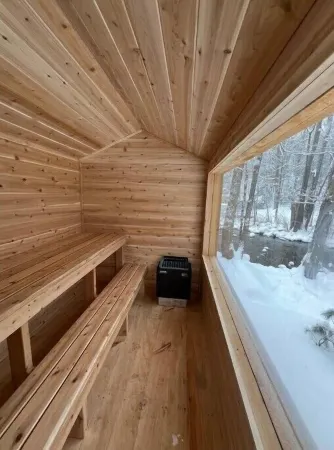 Lake George Getaway with SAUNA!