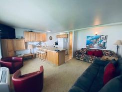 #159 Condo near large pool & shuttle to Gorge Amp-book separately