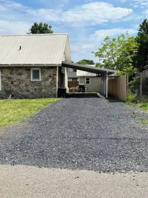 Winter Stone House Escape- Sleeps 10