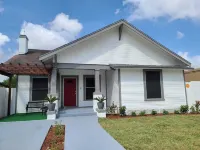 Beautiful 3BR&2BA House located in the Historic part of Brownville-SPI-SpaceX-MX Hotels near Gladys Porter Zoo