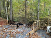 Raccoon Lodge at Coops Creek Cabins