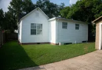 Downtown Cottage Getaway Lake Charles Power Centre附近的飯店