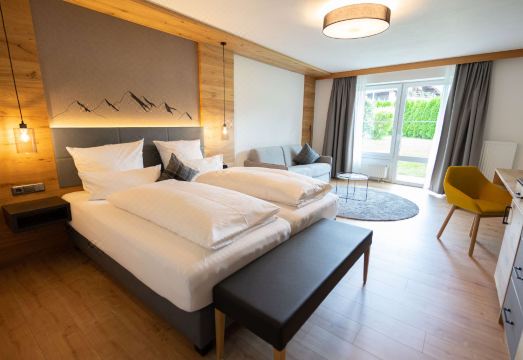 2. 베스트 웨스턴 ..