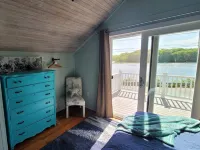 The Loft at Oakland Beach Ask About Off-season Discounts 5 min from Airport. 워윅 호텔
