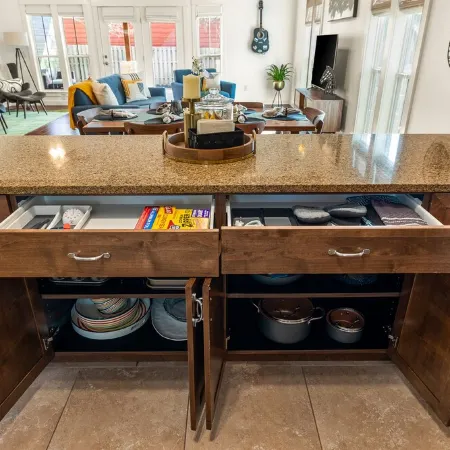 Designer Home in the Heart of Historic Dripping Springs-The Murray House Отели в г. Дрипинг Спрингс