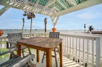 4-Bedroom Vacation Home Just 4 Minutes to Rockport Beach Park