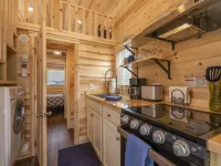 ☆ Luxurious Tiny House ☆ Rocky Mountain Getaway Hotels in Fairplay