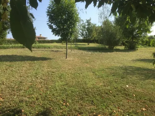 Apartment in the countryside perfectly and recently rebuilt Hotel a Volta Mantovana