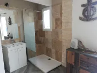 Lovely new apartment 10 minutes walk from the beach!