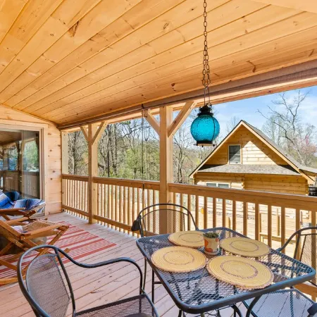 NEW Cabin 15 min to Asheville with Blue Mountain Views!