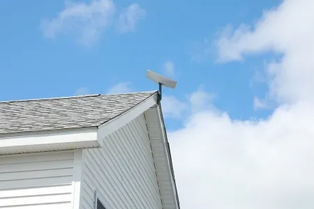 Live the Lake Life In A Brand-New House