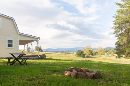On farm cottage with mountain views.