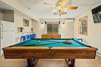 Spacious 5-bedroom country house in tranquil Blakeslee with WiFi, AC