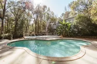 A Spacious Place for Everyone. Sanford Stadium, Downtown and Dining So Close! - Pools
