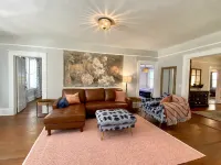 Classic craftsman centrally located close to downtown, VSU and SGMC