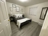 Cozy 2br- 3 blocks from BYU-Idaho Hotels near Legacy Flight Museum