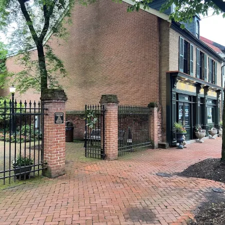 The Wedgewood Inn / Historic Frederick Maryland