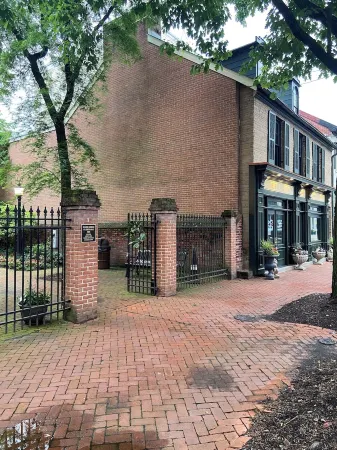 The Wedgewood Inn / Historic Frederick Maryland