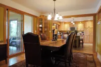 Private Lake Nokomis Sandy, 5 Kayaks, 3 Canoes, 2 Paddle Boards, Great Fishing. Hotels in Bradley