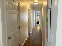 Elegant three-bedroom cozy family house 10-minute walk to downtown Wyandotte 懷恩多特酒店