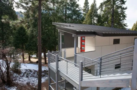 New Modern Home Inside the Park Gates!