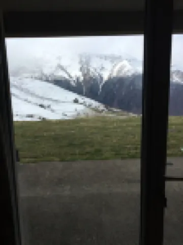 Beautiful Peyragudes studio with mountain views