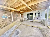 Newly Renovated Lakefront home with boat house, launch and 2 piers!
