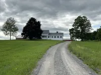 Coastal Maine Cozy Farmhouse for Family Vacations & Wedding Ceremonies