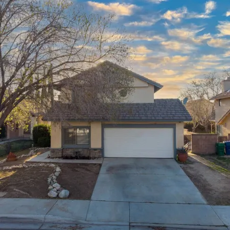 The Highlight of West Lancaster - 1-3 miles from the Fwy, Parks, and Restaurants